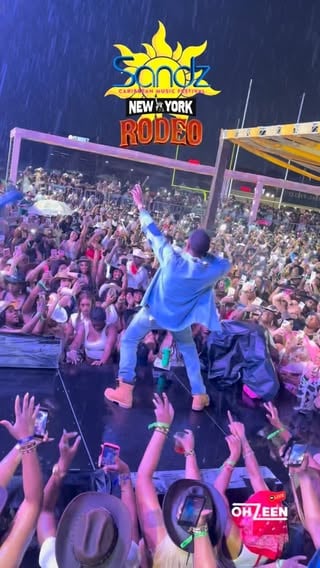 Inna The Rain @valiant_music 😎⛈️
📸 @sandzfestival | #NEWYORK 
Live Post ‼️‼️
.
.
#sandz #party #wevace
dancehall