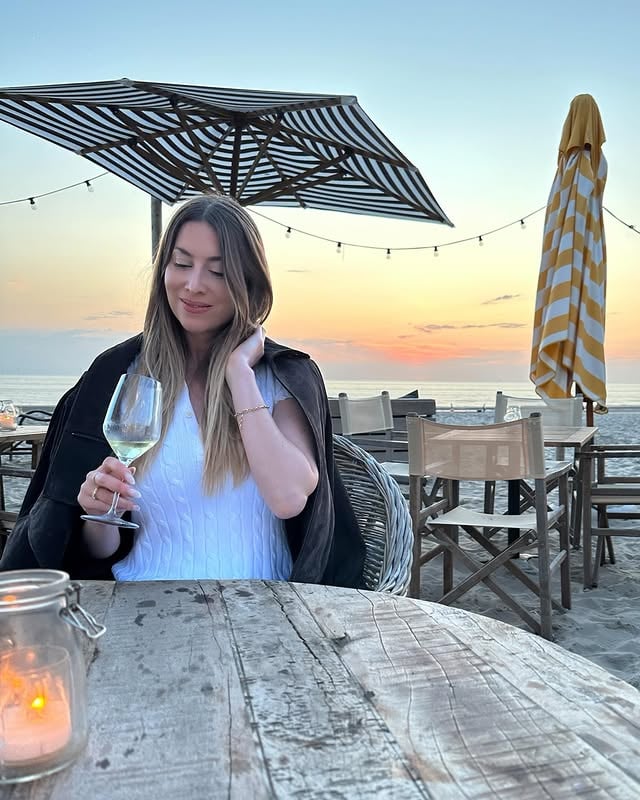 Didn’t want this evening to end 🌅

#dinneratthebeach #datenight #zandvoort #summerevening #coastalstyle 

Dinner At The Beach, Date Night, Sunset At The Beach, Zandvoort, Summer Evening, Summer Outfit, Date Night Outfit, RLL Outfit, Ralph Lauren Dress, Leather Jacket, Romantic Style, Old Movie Style, Old Money Romance, Soft Life Elegance, Romantic Aesthetic, Pinterest Aesthetic