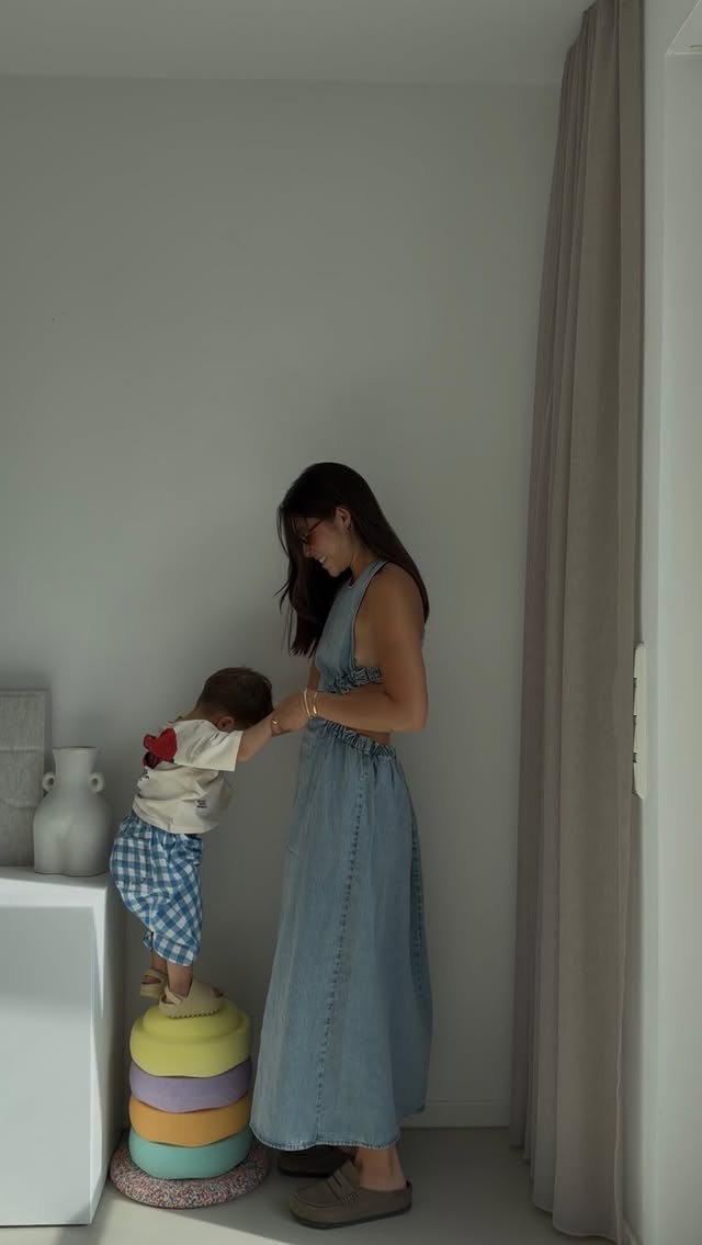 Wie alt seid ihr und eure Mäuse so? 🥹👶🏽 möchte die Zeit aktuell anhalten! #momlife #jungenmama #momblogger #mamaleben #mamaalltag by @joanasno