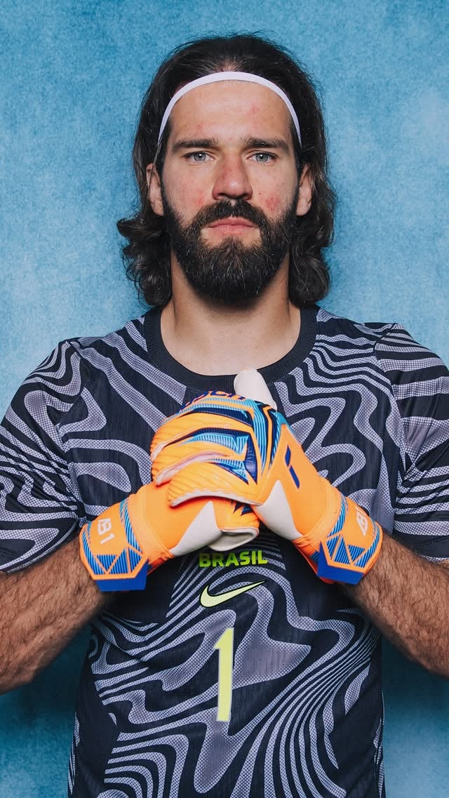 A brother’s words. A family’s dream. 🇧🇷❤️

The opening edition of “Letters That Unite” features Brazil goalkeeper Alisson. ✉️

#FIFAWorldCup