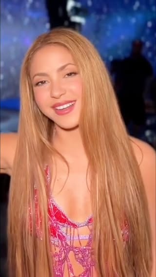 Love seeing these behind-the-scenes moments! The energy is already insane! 🙌🎬

#shakira #shakirashakira #lmynlworldtour #shakiradance #shakirafan #shakirafans #shakiracolombia #shakiralovers #shakiraofficial #shakiratour #shakirachallenge #shakiraqueen #shakirabrasil #shakiraforever
