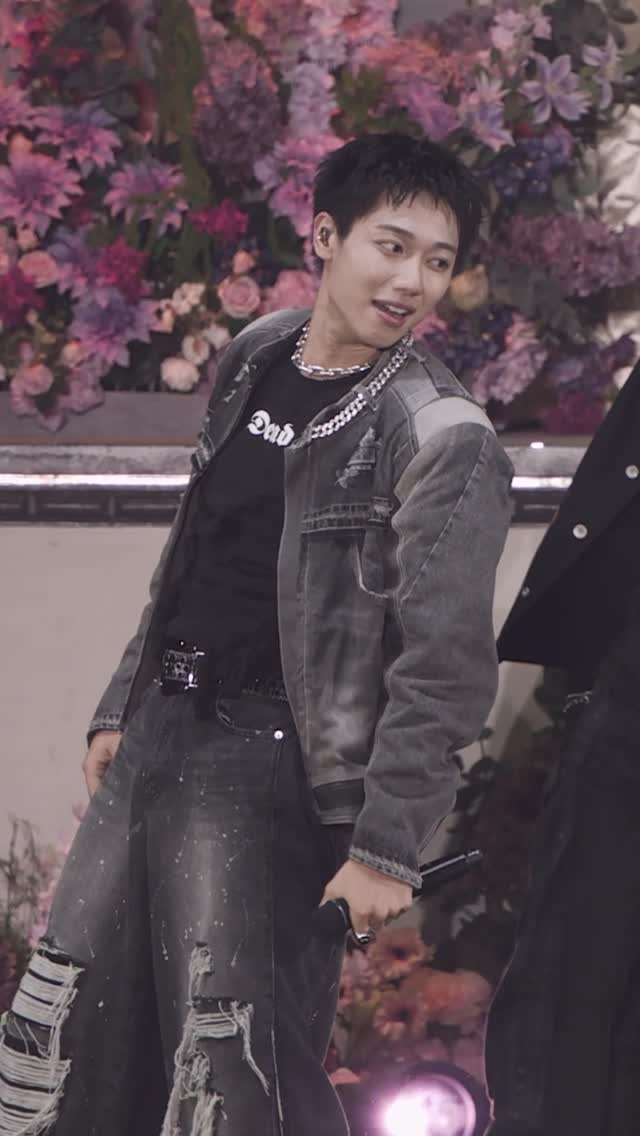「So Strawberry」#SEITO focus🎥
at MAZZEL 1st Arena Tour 2026 "Shall we hit the Banquet?"

2026.06.22 Digital Release🍓

#MAZZEL_SoStrawberry
#MAZZEL　