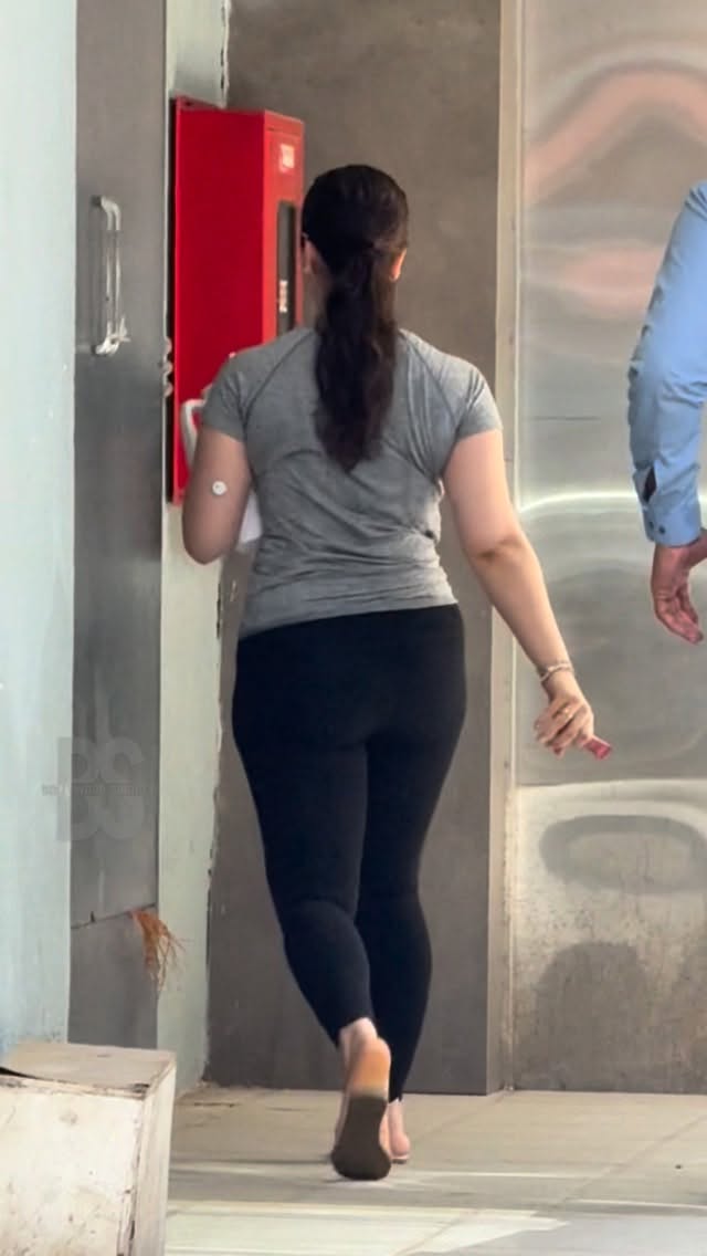 #saratendulkar spotted before her workout session