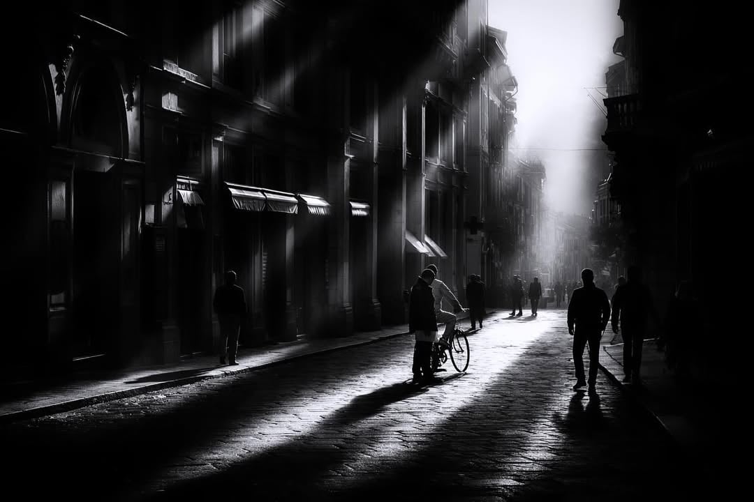 #blackandwhite #bnw #city #blackandwhitephotography #biancoenero