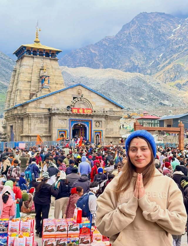 Kedarnath is an experience that transforms you. 🔱
There are places you visit, and then there are places that stay with you forever.

The journey begins as a trek through mountains, but somewhere along the way, it becomes a journey within. With every step on those challenging 24 kilometers, the noise of the mind fades, the burden of ego lightens, and a deep silence takes its place.

By the time you stand before Baba Kedarnath, exhausted yet grateful, you realize that the true destination was never the temple alone—it was the peace you discovered within yourself.

We spent two blissful days there, surrounded by snow-capped peaks, divine vibrations, and a serenity so profound that words fall short. Time seemed to slow down, worries felt distant, and every moment carried a sense of grace.

Some experiences can be explained.
Kedarnath can only be felt.

Har Har Mahadev 🔱✨