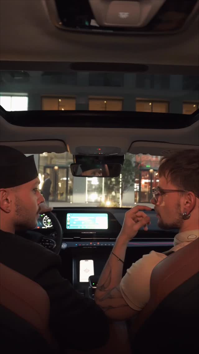 Разрешаем всем кайфовать под этот хит! «ХЭППИ ЭНД» 🎙️: @lazarevsergey & @gagara1987 by @maks.nemcev