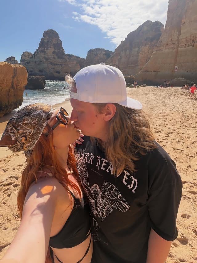 Portugal dump ☀️🧡✨ by @foxiedrummonster