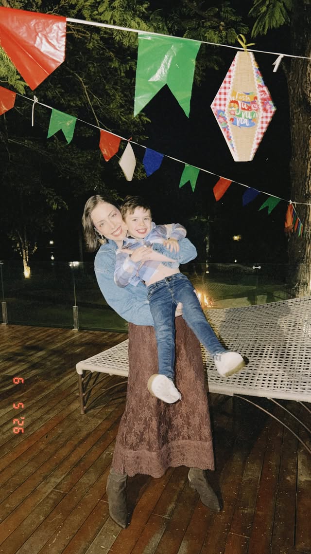 Rolou o look junino?! Hahahaha (me perdoem da bota? 🥲) 

(Look da minha coleção para a @lescloches )