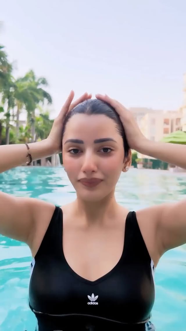 Just getting started…💖💖
#neetubisht #poolday
