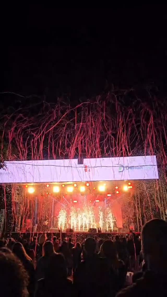 Abertura do show em FLORAÍ - PR Com efeitos da @agfefeitos by @biasocek