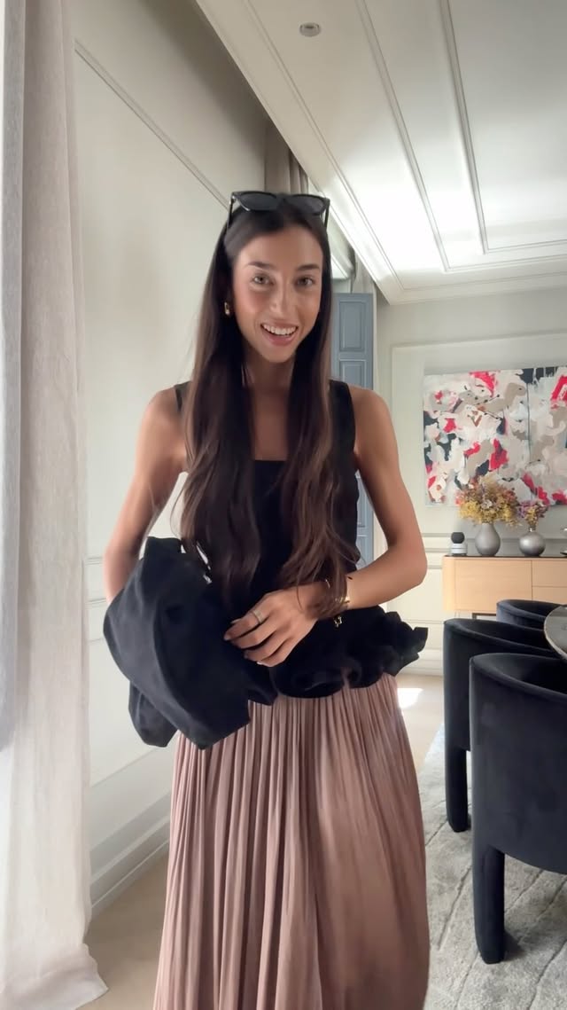 Outfit check un poquito diferente 🥰 by @mpor3