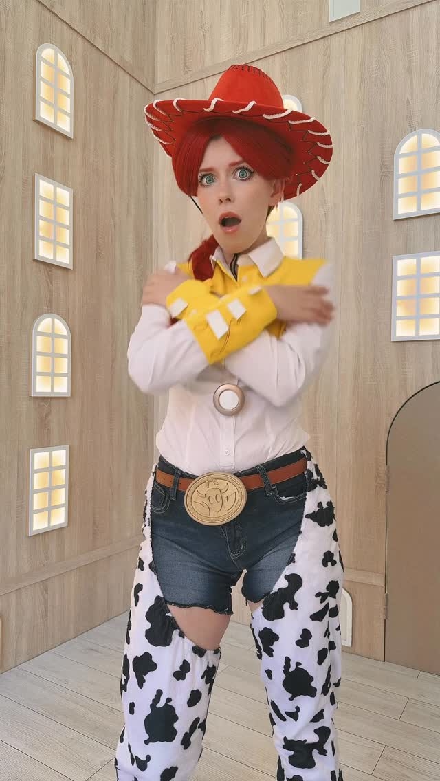 ❤️ Jessie from Toy Story ❤️#jessietoystory #jessy #toystorycosplay #toystory by @pro_cosplay