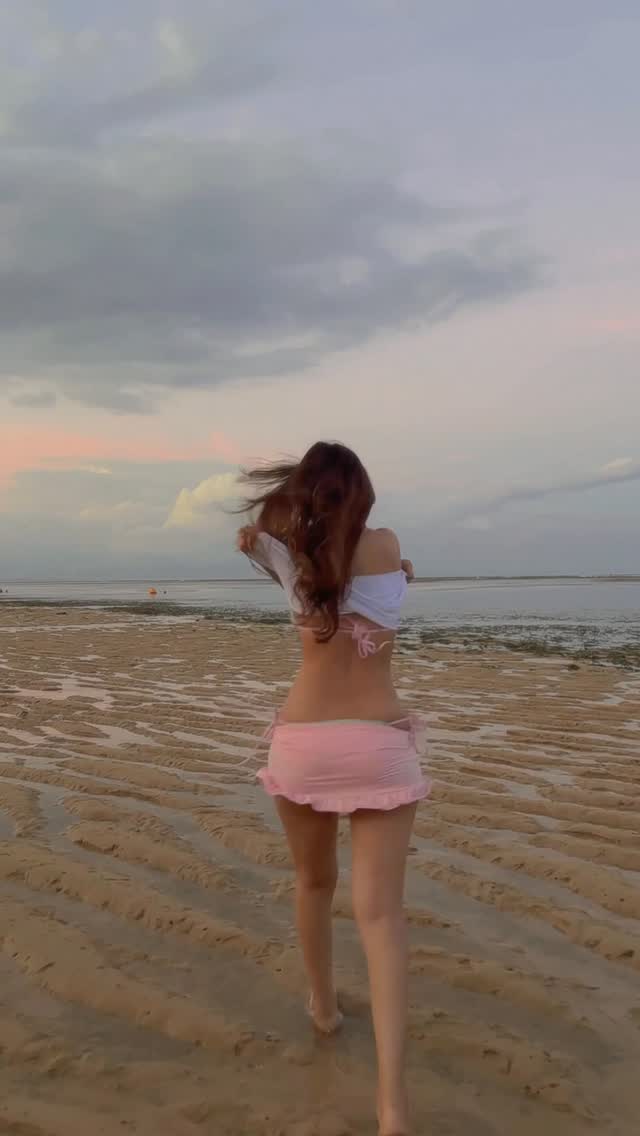 decided to post it on reels💞 by @selbitagea