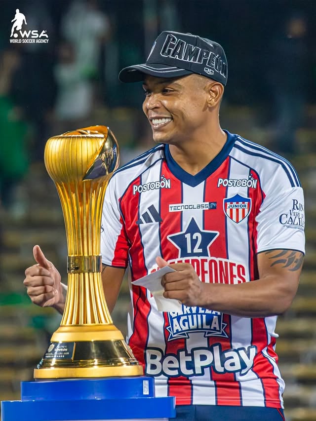 🇨🇴 Luis Muriel es campeon! 🏆🧢🦈 by @worldsocceragency