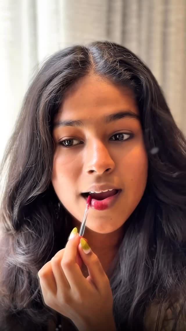 Comment for “link” 

[Lip tint, shades, mars, swatch]